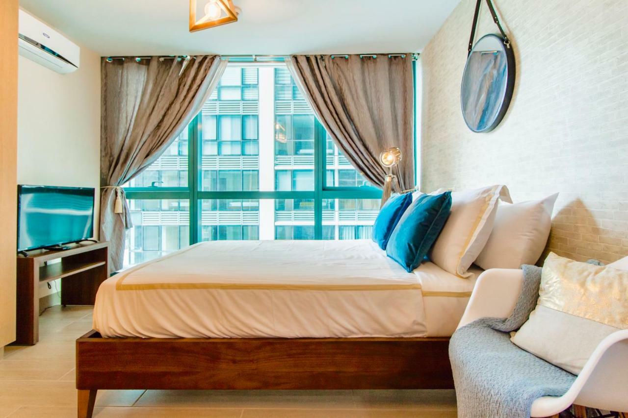 One Uptown Residence Bgc Pateros Buitenkant foto
